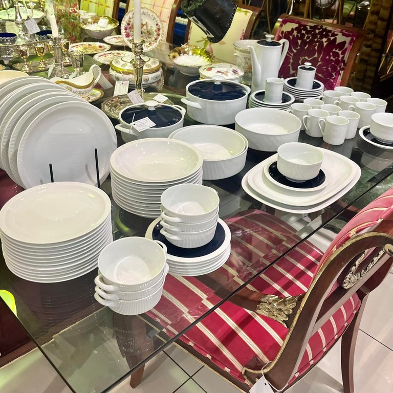 Arzberg Athens 86-piece dinner and coffee set, Germany, c1960’s: R8,000