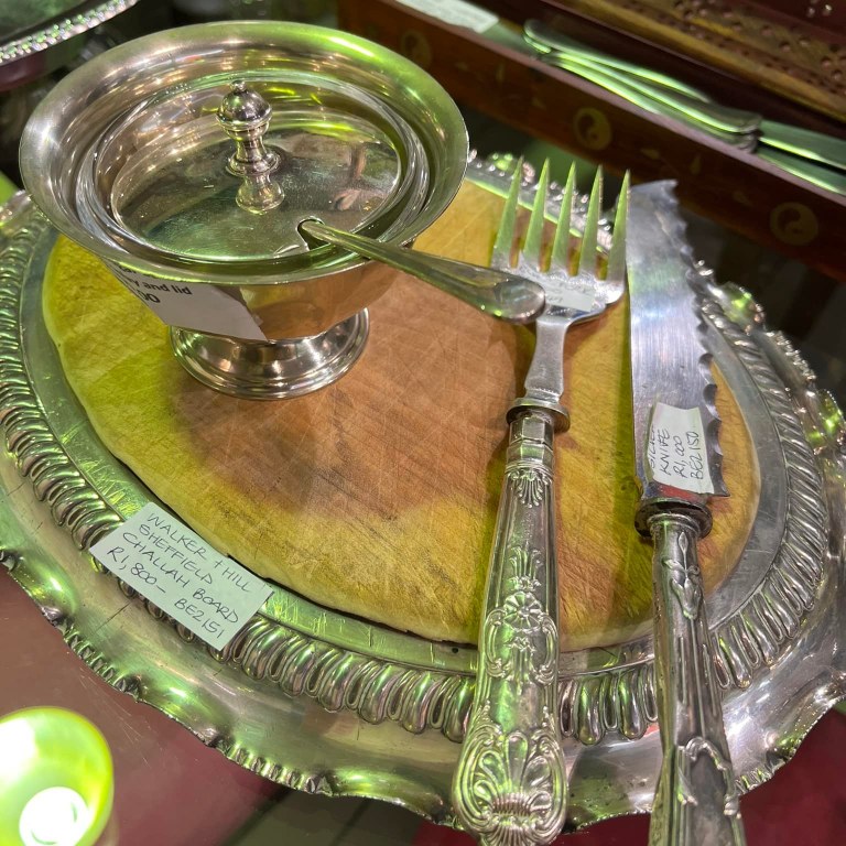 Vintage Walker & Hill Challah Board: R1,800