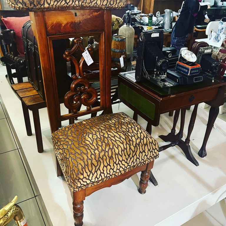 SOLD: French Napoleon III mahogany and walnut prie-dieu (prayer desk), 19th century’s: R10,000