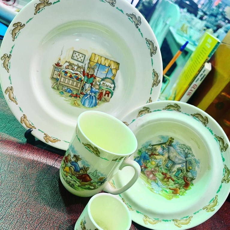 Beautiful Royal Doulton Bunnykins crockery