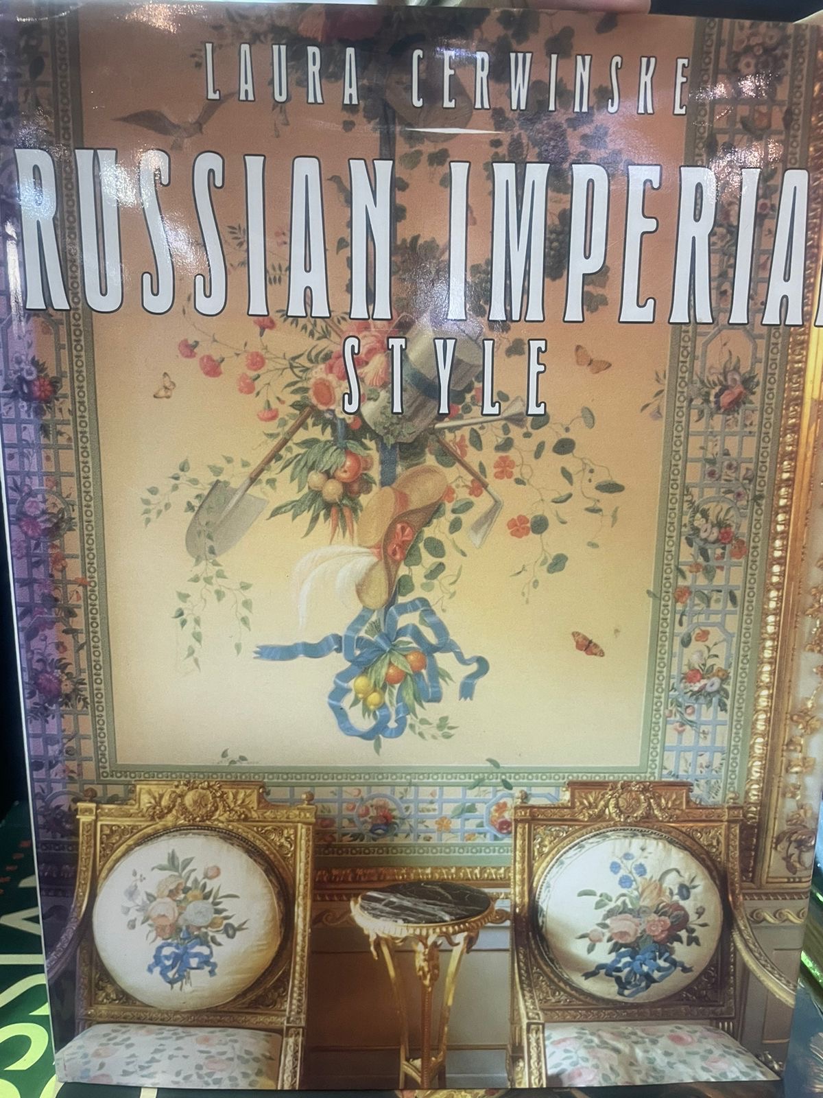 Russian Imperial Style - R600