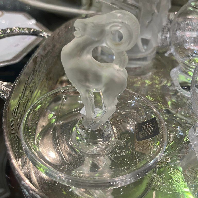 LALIQUE 'BASTIA RAM' CRYSTAL RING DISH, ENGRAVED LALIQUE FRANCE, 8 X 9CM