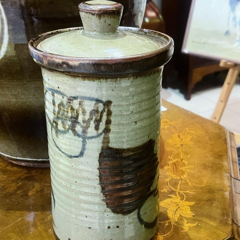 Andrew Walford lidded jar