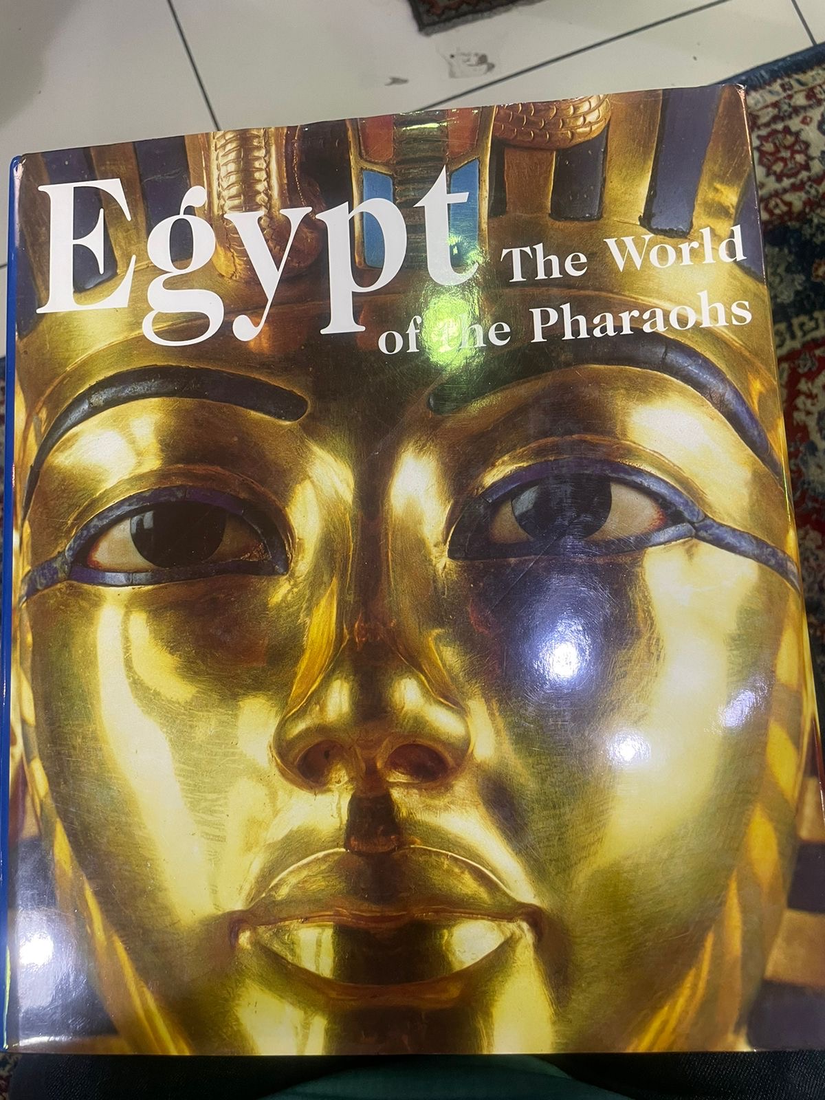 Egypt: The world of Pharaohs - R1,000