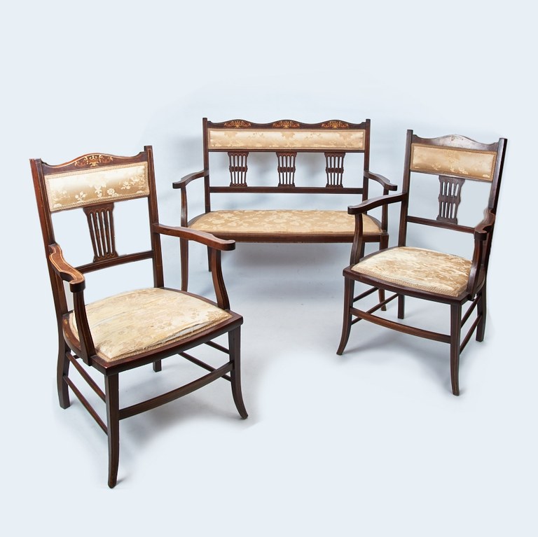 GHORBANY CHAIR AUCTION4466.jpg