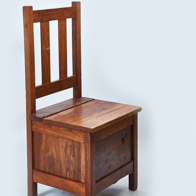 GHORBANY CHAIR AUCTION4473.jpg