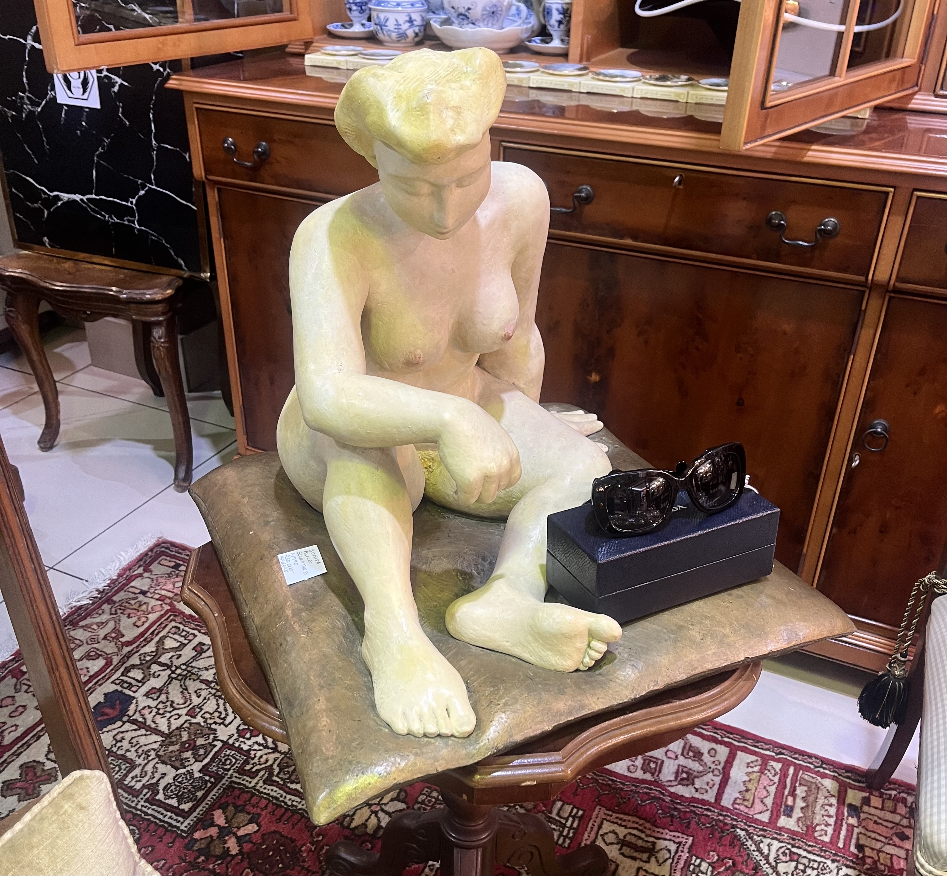 Bonita Alice statue, c1990