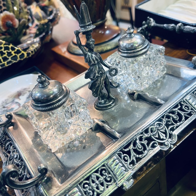 Late 19th Century Phillip Ashberry & Sons inkwell stand, Sheffield