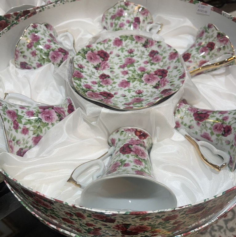 Boxed porcelain tea set