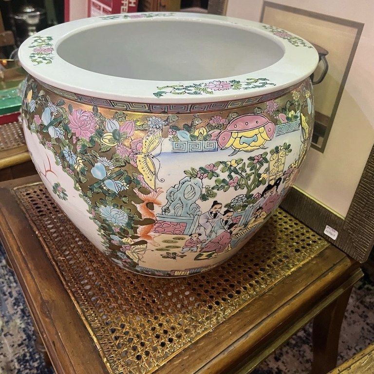 Chinese famile rose planter pot, Mid-Century