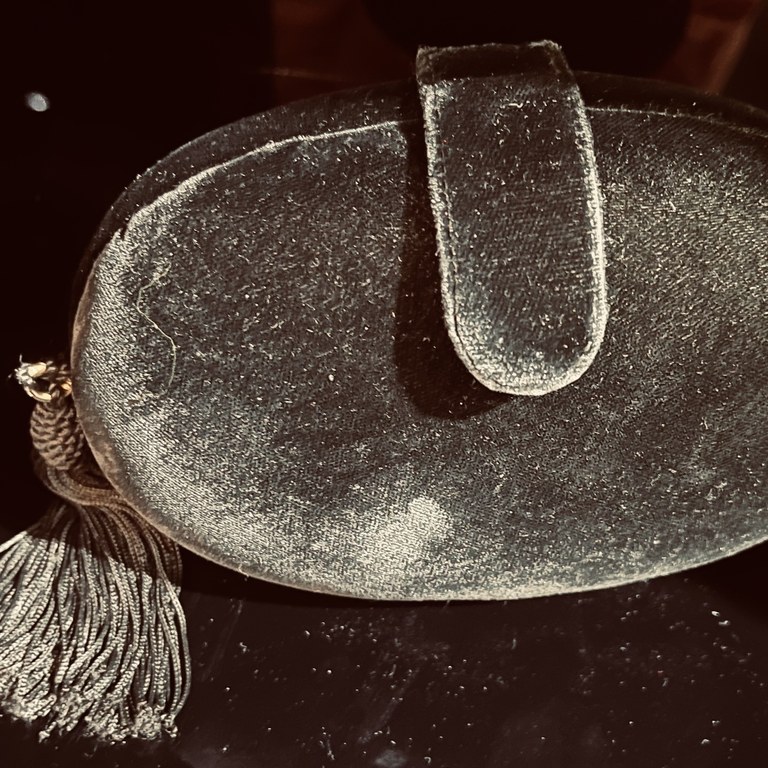 Barneys New York minaudiere