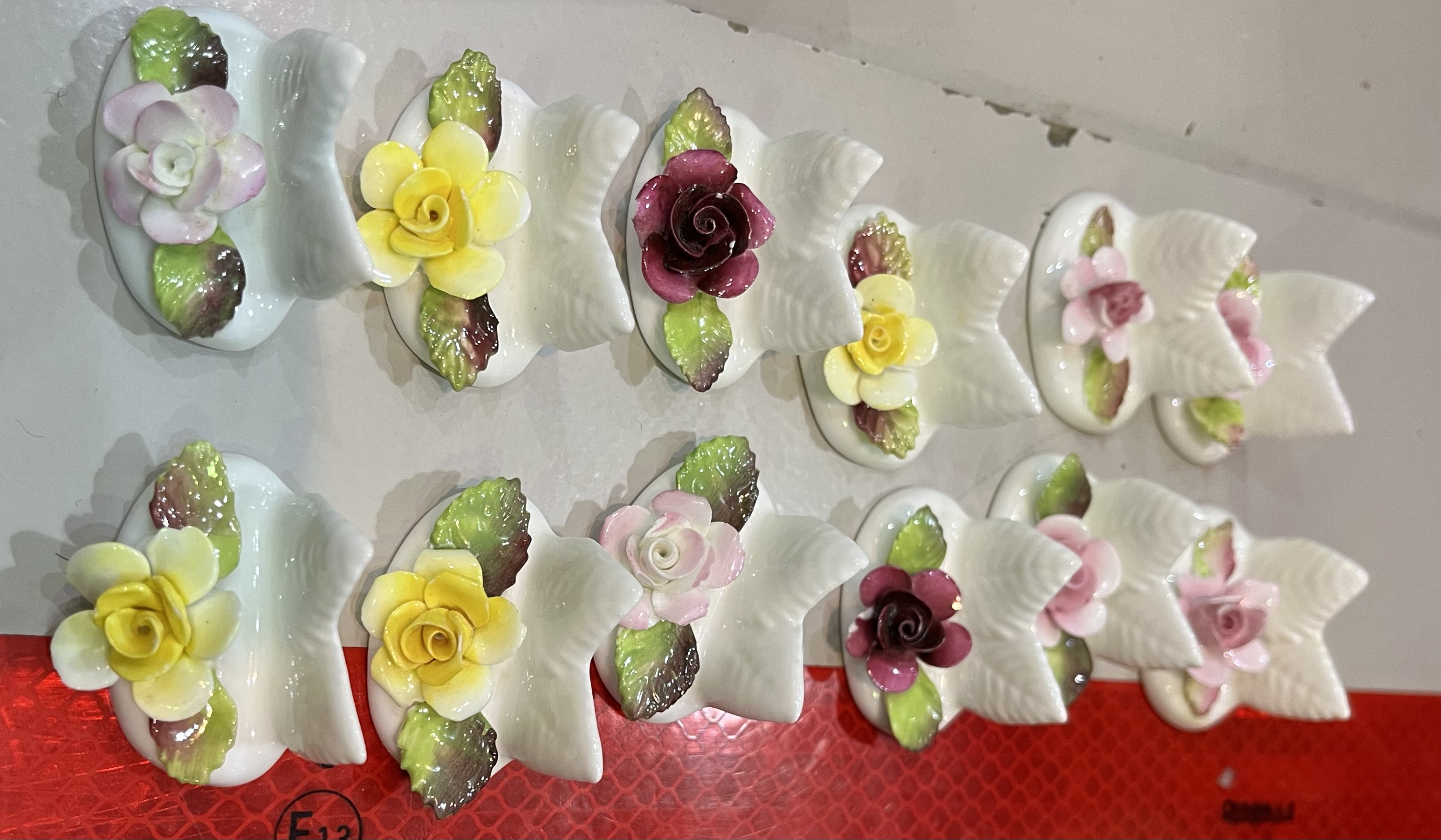 Boxed set of 12 Coalport place card holders: R1,200