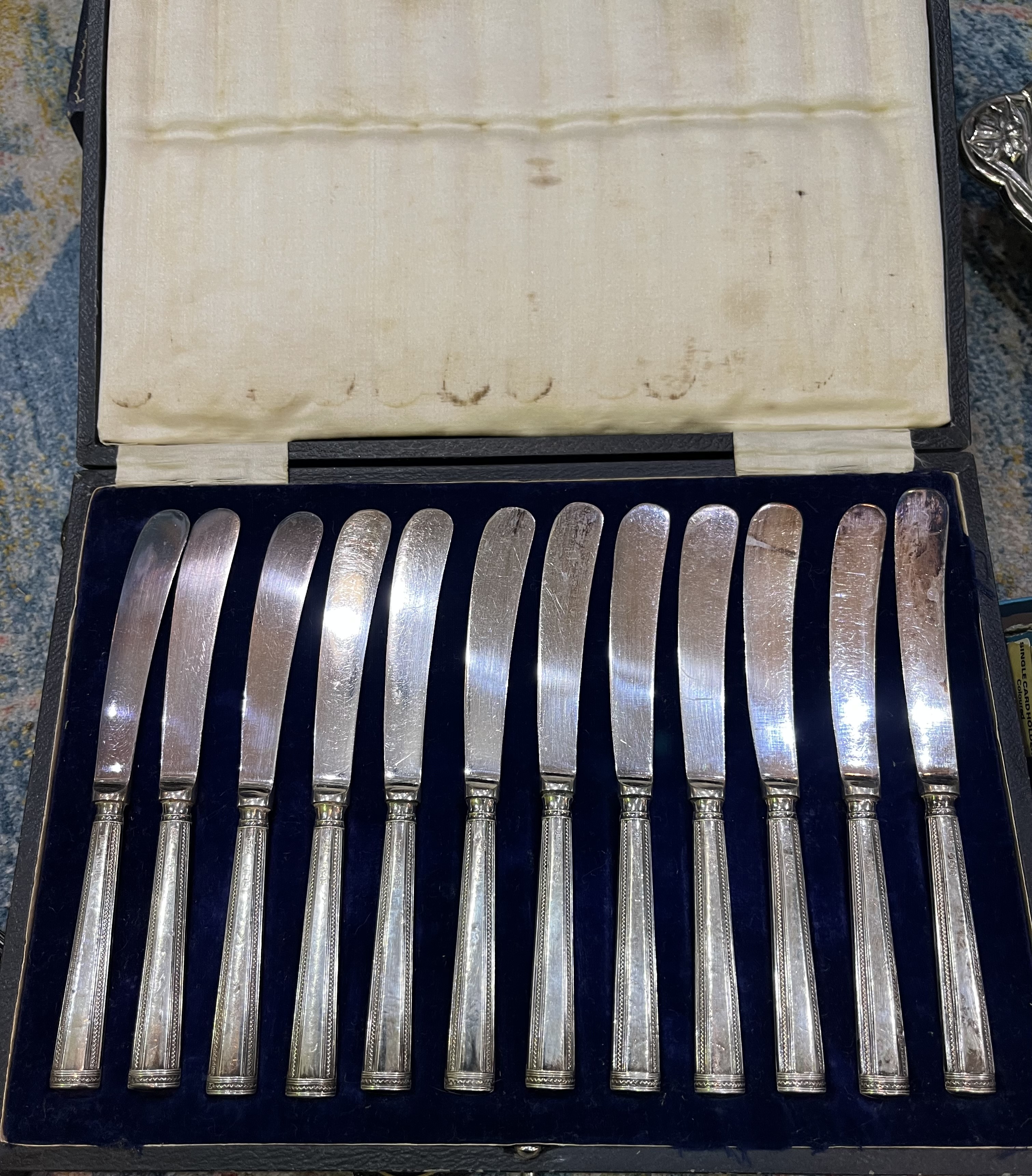 Henry Hobson & Sons hallmarked silver butter knives: R6,000