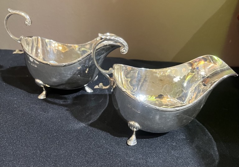 Walker & Hall hallmarked silver sauce boats