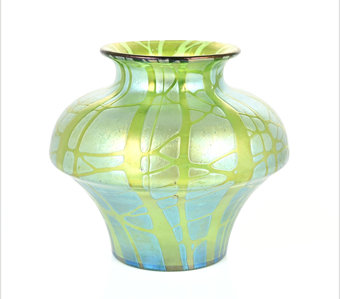 Loetz Creta Pampas green galss vase, c1910, 16cm