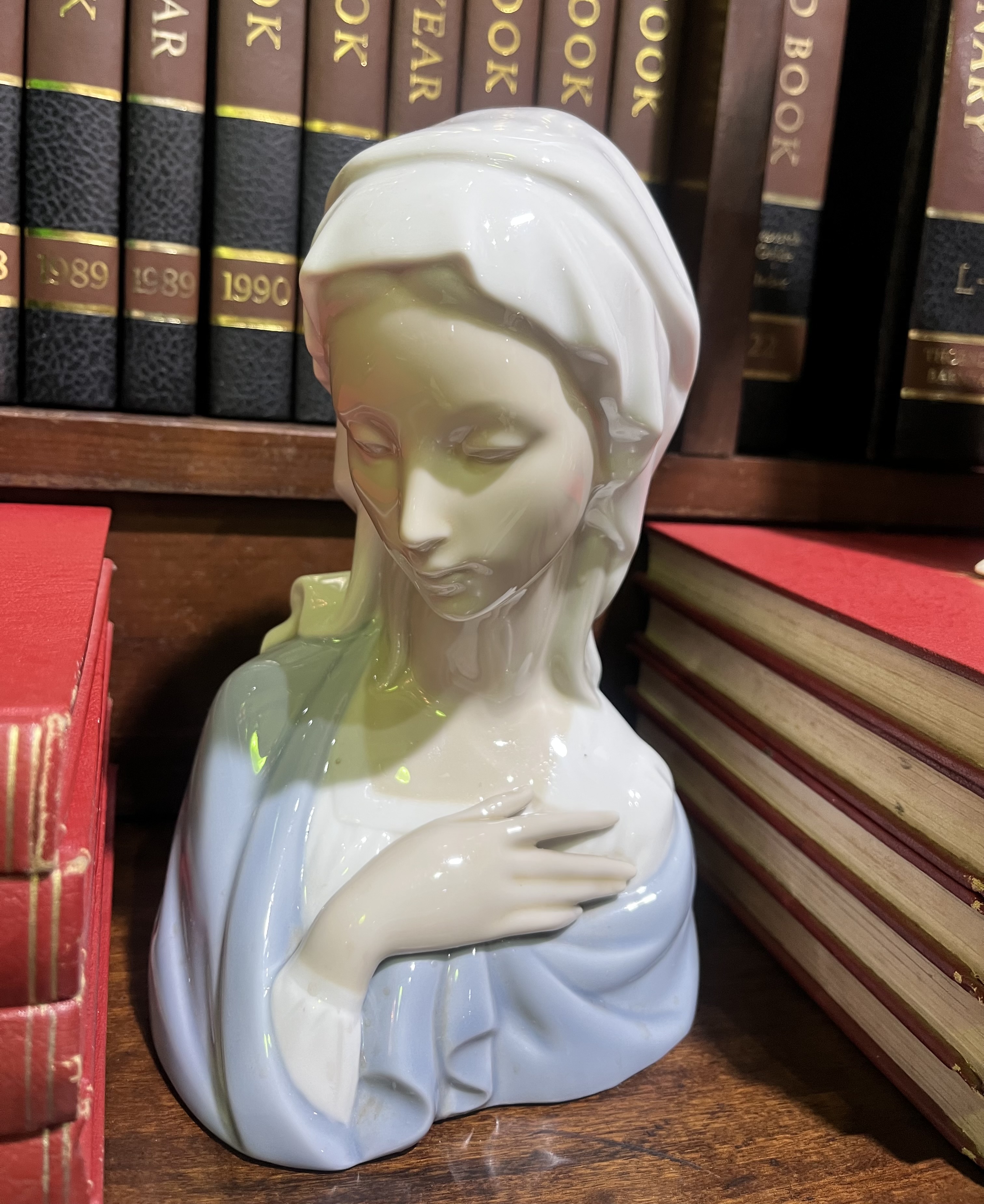 Lladro Madonna: R5,500