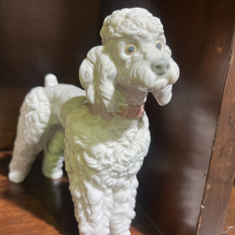 Lladro Poodle: R3,500