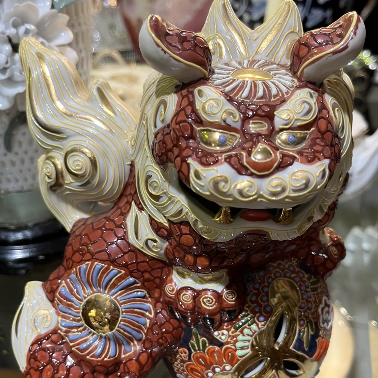 Japanese porcelain satsuma foo dog - R3,500