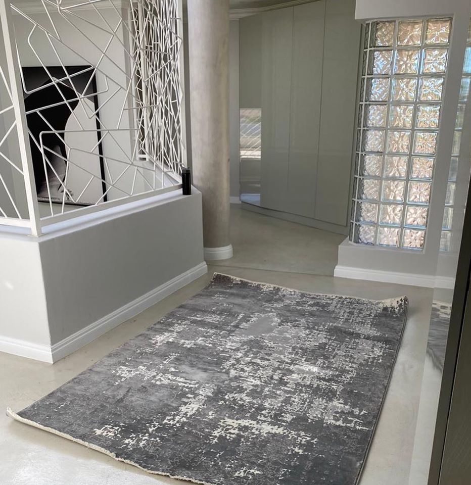 No 660 Ghorbany Collection: Zaya