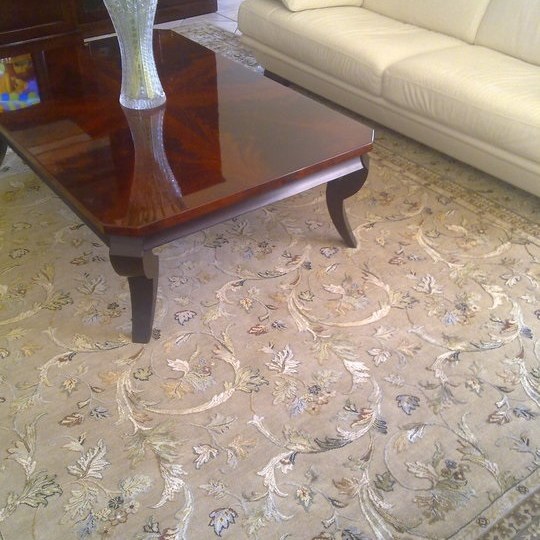 No 7 Carpet Description : Agra (wool with silk detail)