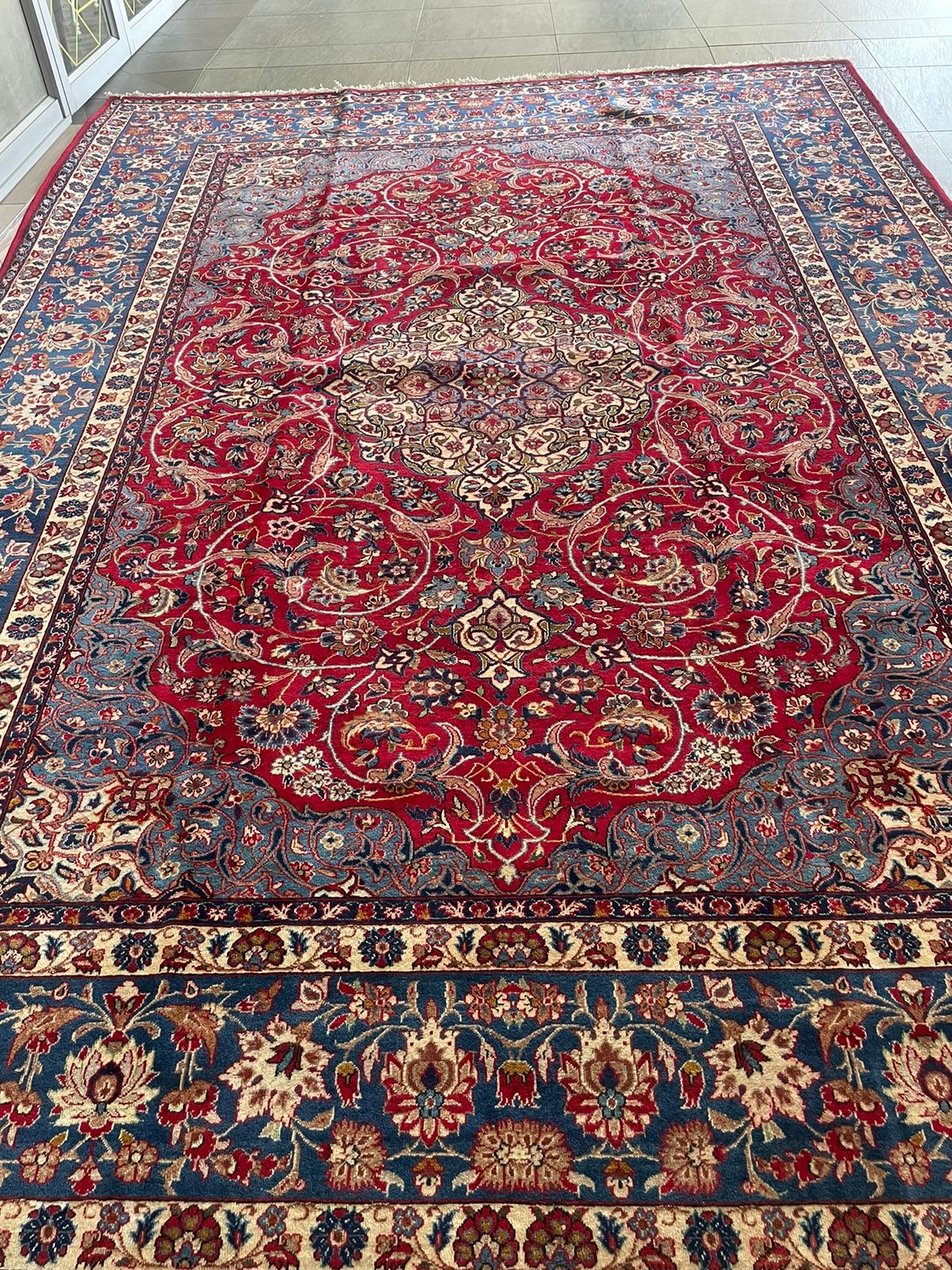 Isfahan 388x285: R49,999