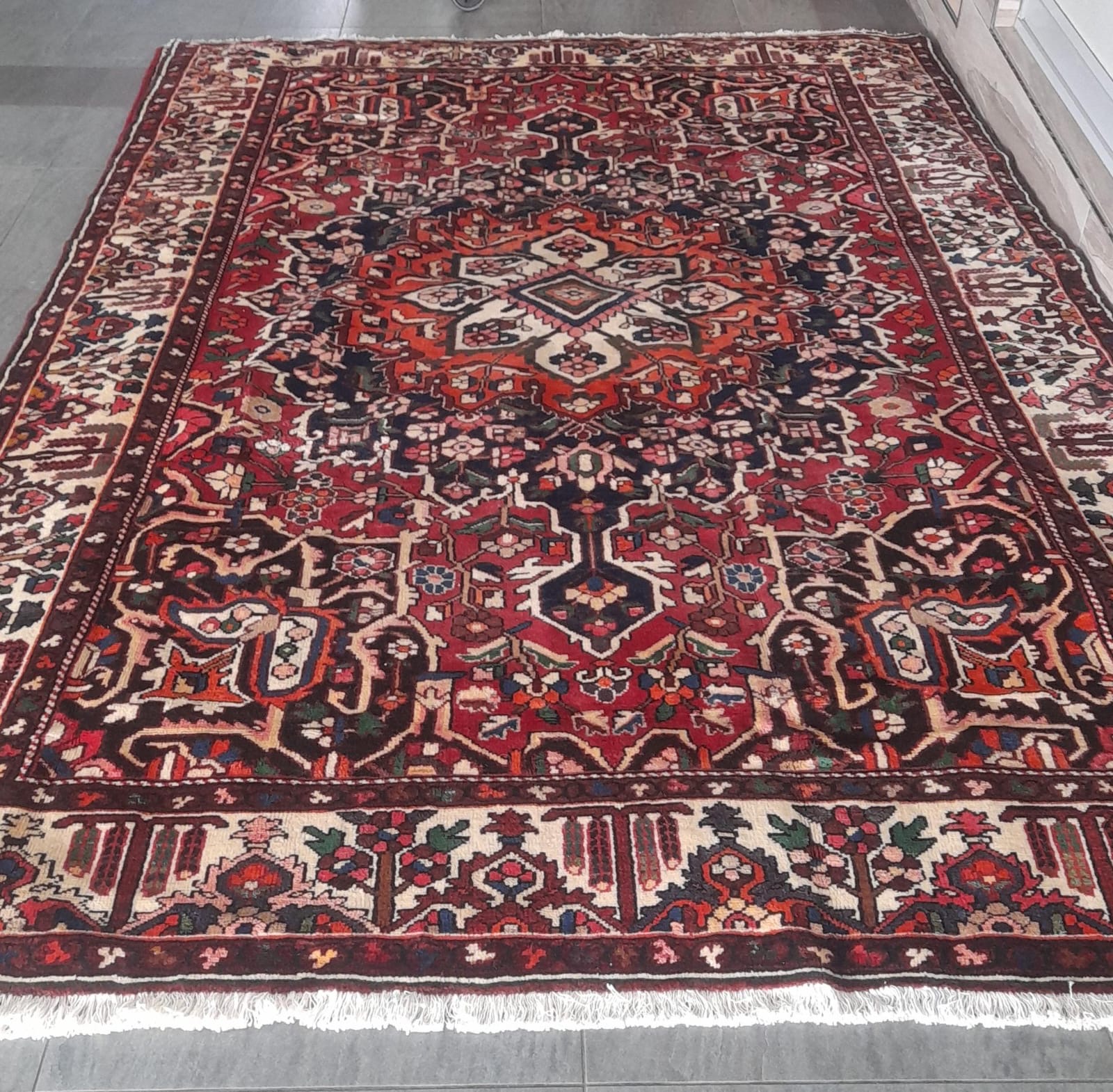 Bakhtiari 320x220: R29,999