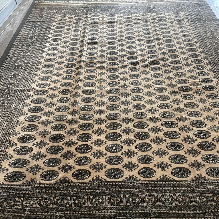 Pakestanian 369x280: R34,999