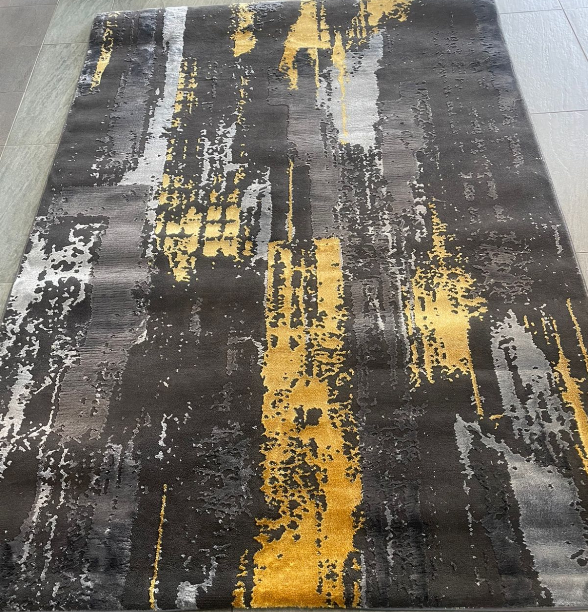 Modern 226x160: R6,999