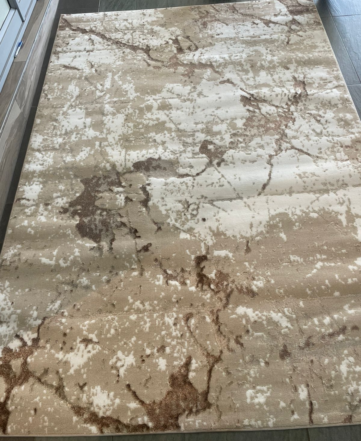 Modern 232x162: R6,999