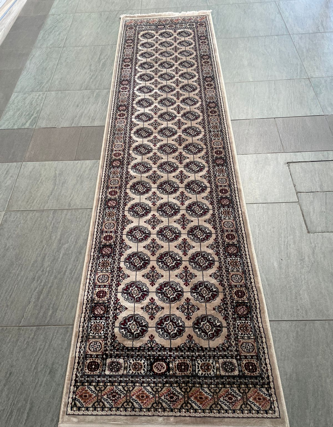 Classic 300x80: R3,999