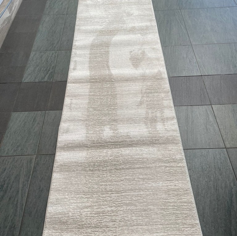 Modern 300X80: R3,999