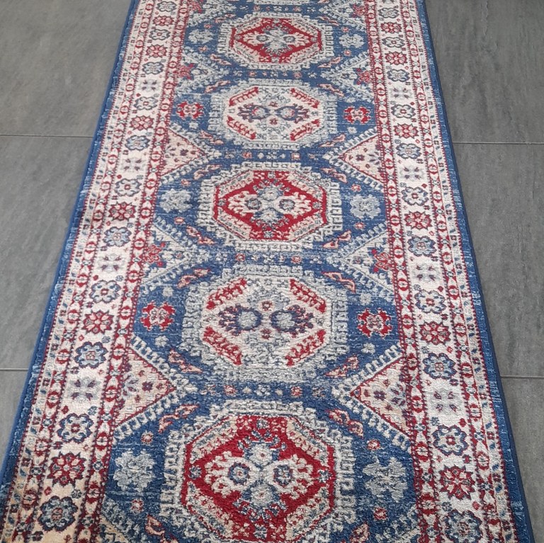 Classic 300x80: R3,999