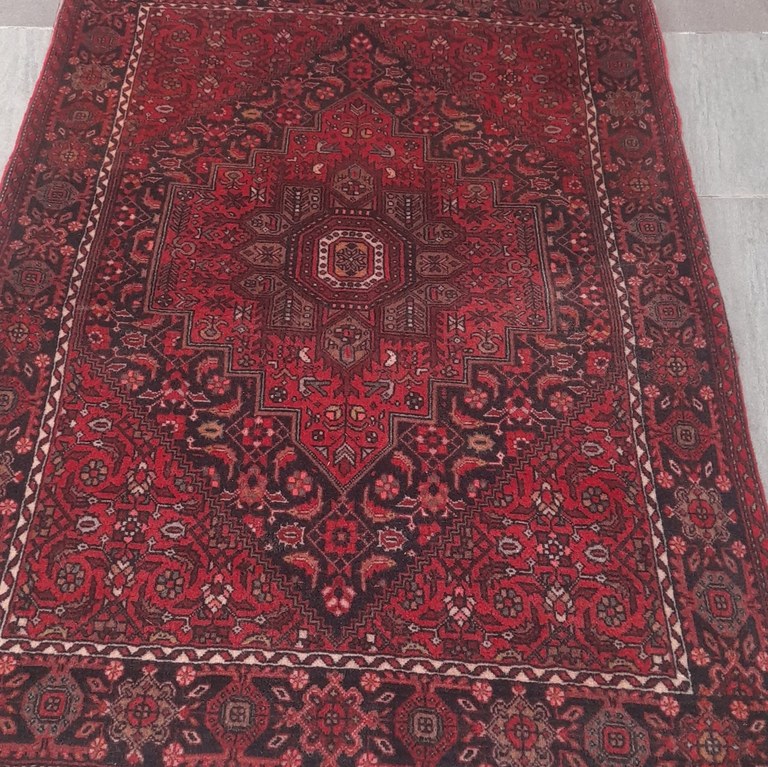 Gholtogh 148x101: R6,999