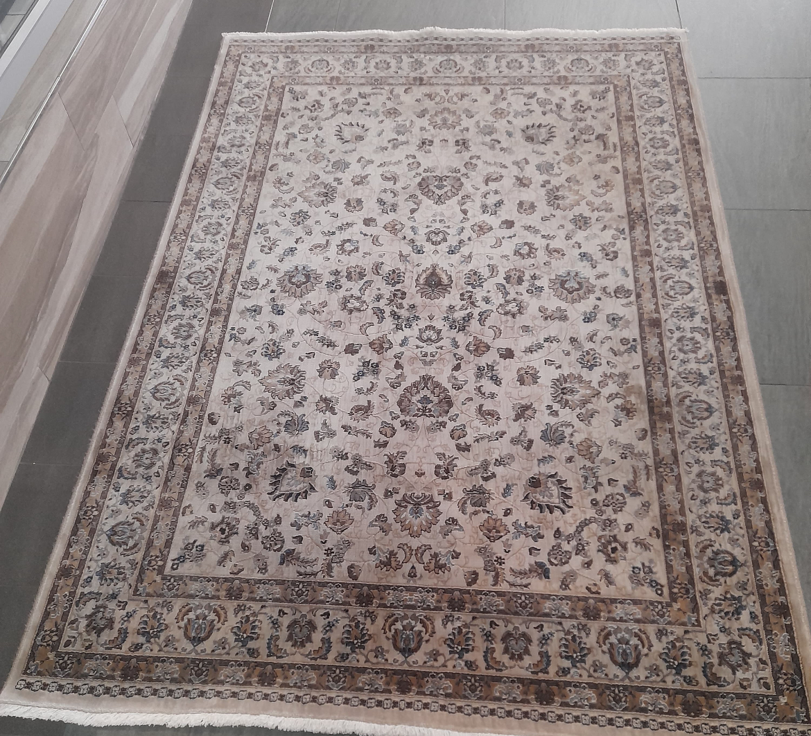 Classic 233x160: R6,999