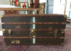 1920'S LOUIS VUITTON STEAMER TRUNK