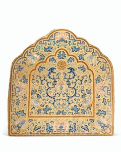 AN IMPERIAL EMBROIDERED YELLOW SILK CUSHION COVER 19TH CENTURY