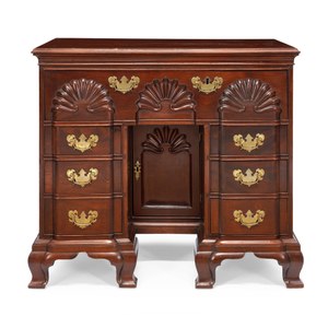 Block-and-Shell Carved Mahogany Kneehole Bureau, probably Providence, Rhode Island, c. 1790