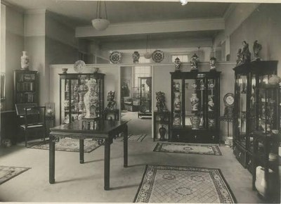 Dealer Focus: Bluett & Sons