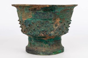 CHINESE ARCHAIC BRONZE RITUAL VESSEL, GUI