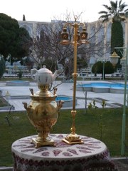 Samovar in Isfahan, Iran: © Nevit Dilmen  CC BY-SA 3.0