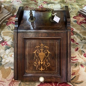 Late Victorian Mahogany Coal Purdonium (c. 1890)