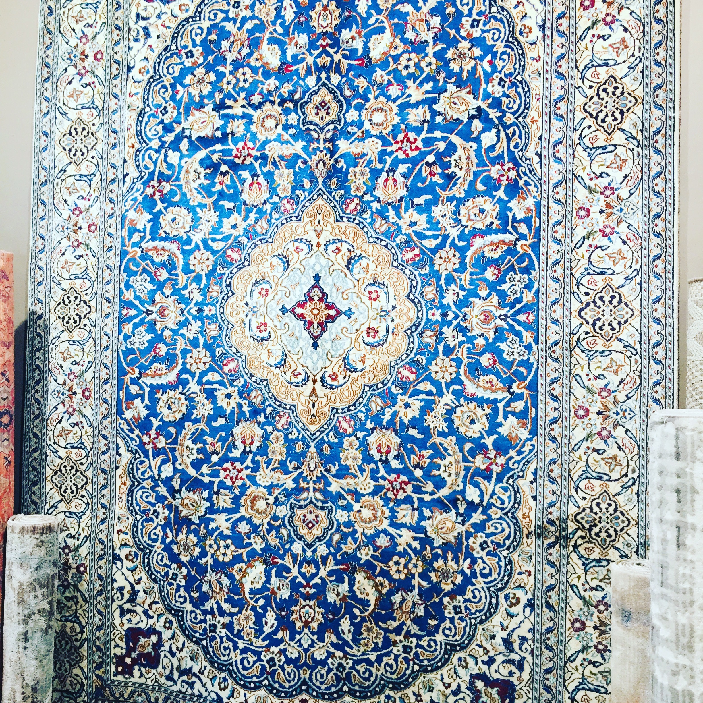 Back to roots: Traditional carpets 