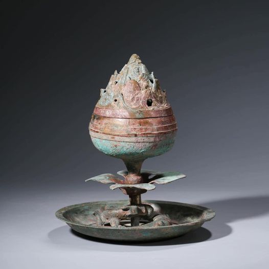 A CHINESE BRONZE HILL INCENSE BURNER Estimate $3,000 - $5,000 Sold for $95,000 on 15 January 2021 Joseph Y Shook Auction