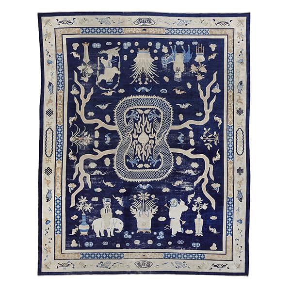 Large Chinese carpet, Beijing area, circa 1870  336 x 407 cm  Estimate € 7,000 - 9,000